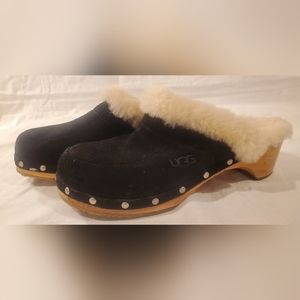 UGG Kaylie Black Leather Suede Sheepskin Clog Size 7
